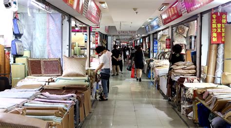 濮院轻纺城构建新型纺织服装产业链服务平台_ 视频中国