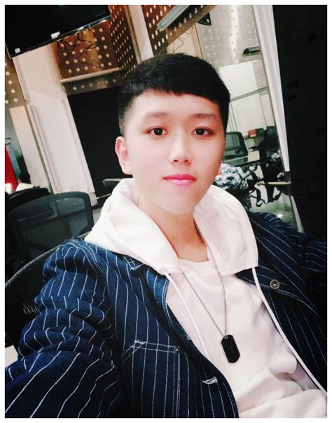 王镜泽图片