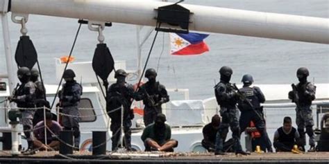菲律宾计划与美日澳在南海联合巡航，或致争端更加复杂_凤凰网