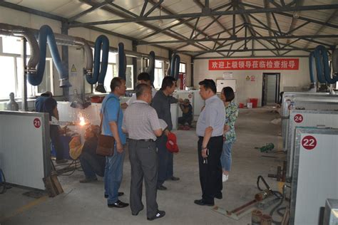 新疆工业焊接机器人厂家-射阳县众鑫机械厂