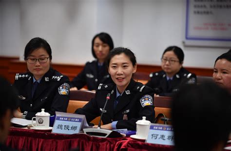 上海女民警钱海鸥获评“二级英模” 两位民警获评“成绩突出女民警”_法谭_新民网