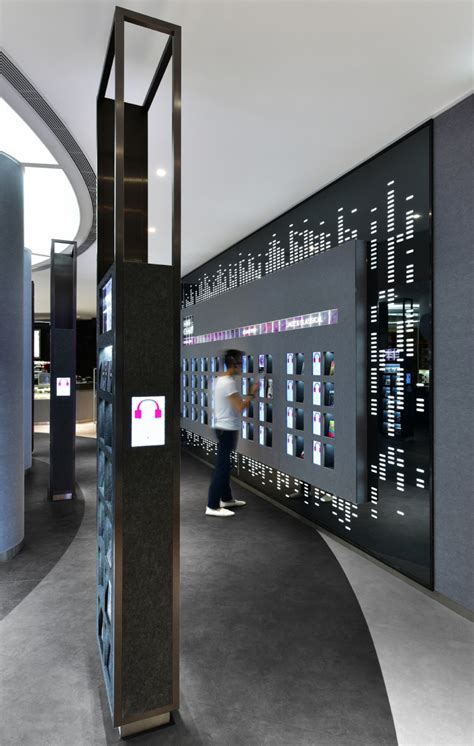 香港何宗宪-香港规模最大的唱片店高清摄影-室内方案文本-筑龙室内设计论坛