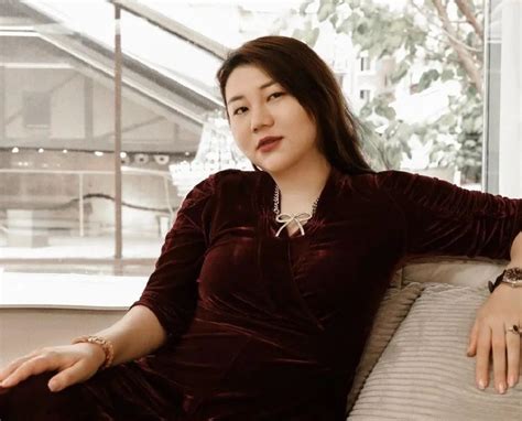 36岁杨天真出新书备受“争议”：她那么普通，为什么还那么自信？_凤凰网