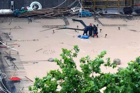 洪水围城 四川暴雨中的众生相(图)|金堂县|老城区|洪水_新浪新闻