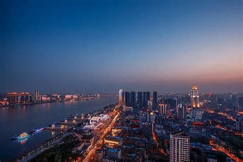 武汉江滩总体面积已超200万平方米：庞大的露天公园，风光壮阔|武汉江滩|江滩|汉阳江滩_新浪新闻