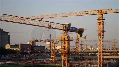 电锯火花视频深圳方舱医院建设切割施工现场视频素材,建筑家居视频素材下载,高清1920X1080视频素材下载,凌点视频素材网,编号:525994