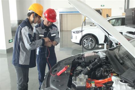 新能源汽车检测与维修专业介绍-专业设置-广东省国防科技技师学院官网