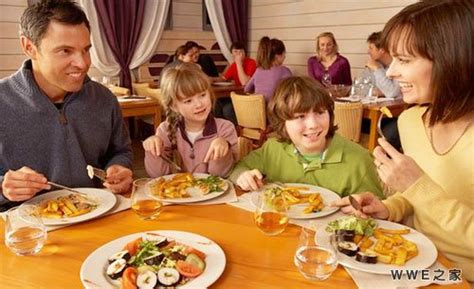 素食节外出就餐和东方美食概念高清图片下载-正版图片506335803-摄图网