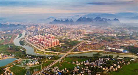 广西贺州7.4亿造了座“长安城”，人造景点门票60，你会买单？|贺州|园博园|长安城_新浪新闻
