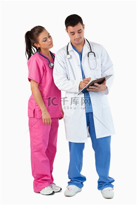 医生与另一名医生起工作高清图片下载-正版图片302572030-摄图网