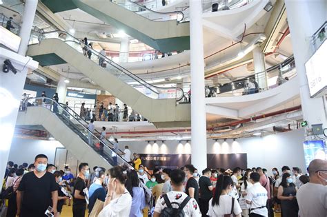 顺德龙江两大家具展览会正式开幕，900多家品牌企业参展_广东频道_凤凰网