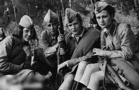 二战苏联女兵穿裙子上战场么？苏联女兵真的不允许穿裤子么？_凤凰网