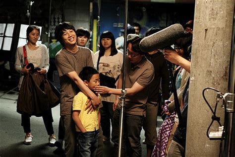 开心家族：一部“无聊至极”的韩国鬼片，结尾却让人哭到泪崩