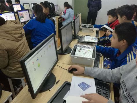 丹凤县科技和教育体育局18个初中计算机网络教室建设项目已成功交付使用-西安杰灿电子科技有限公司