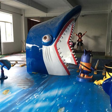 户外水上乐园玻璃钢鲨鱼门头雕塑门口海洋主题室内乐园装饰 ...