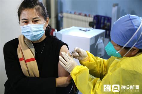 北京：重点人群有序接种新冠疫苗 - 海报新闻