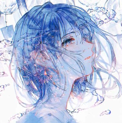 甜美女生头像蓝发动漫版