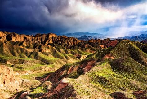 张掖国家地质公园内一处名叫刀山火海的景区 - 中国国家地理最美观景拍摄点