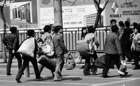 老照片：八十年代末的北京，东城西城胡同街拍|崇文区|西城区|东城区_新浪新闻