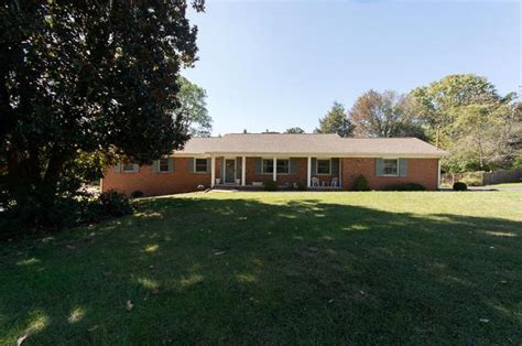 231 Suburban Rd, Knoxville, TN 37923 | MLS# 943328 | Redfin