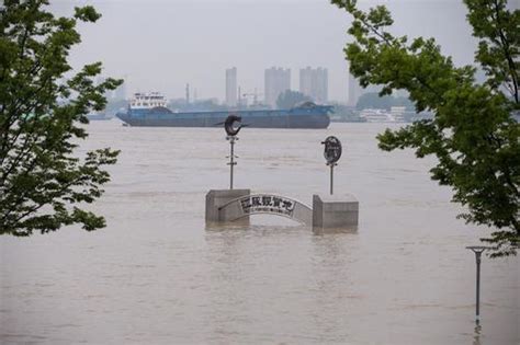 长江南京站水位破历史最高值！江苏发布长江南京段洪水红色预警