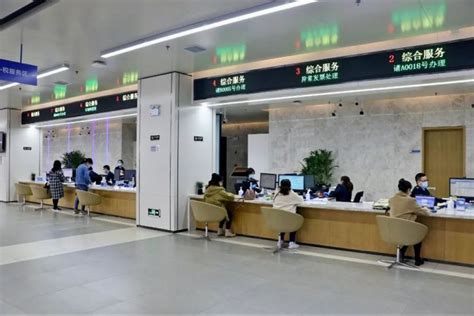 曲江新区政务服务大厅开放窗口恢复正常办公 - 丝路中国 - 中国网