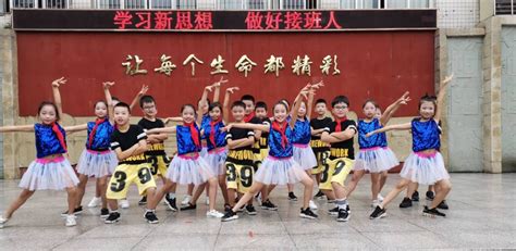 凝聚青春力量做好接班人 - 校园动态 - 郑州市第一〇七中学
