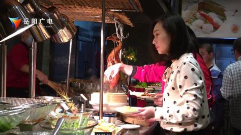 寻味之旅！跟着当地人吃遍京城老字号，直击灵魂的干饭攻略，吃起来！