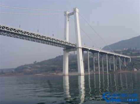 【图】世界上最高的桥梁：杭瑞高速北盘江大桥 高565米(3)_排行榜123网