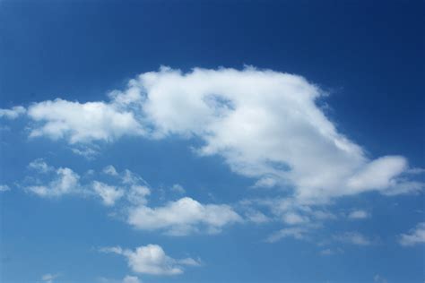 【蓝蓝的天上白云飘摄影图片】岳阳纪实摄影_冰青_太平洋电脑网摄影部落
