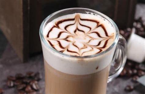 拿铁咖啡是什么？意式拿铁咖啡做法分享 拿铁牛奶咖啡用什么豆 中国咖啡网