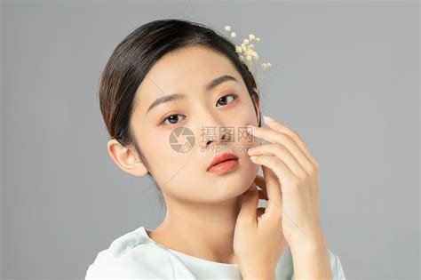 裸妆图片