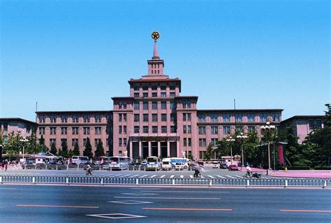 1980年代中国军事博物馆纪念章高清图片下载_红动中国