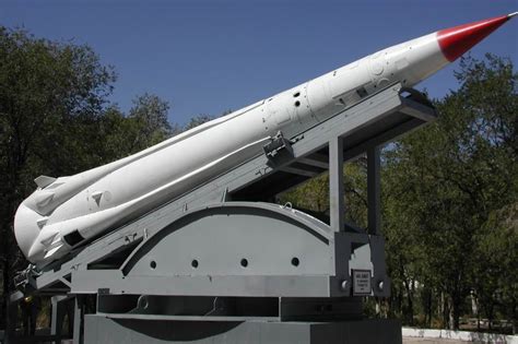 俄军试射新型反导导弹，1秒飞出5500米，速度快到看不见！_凤凰网