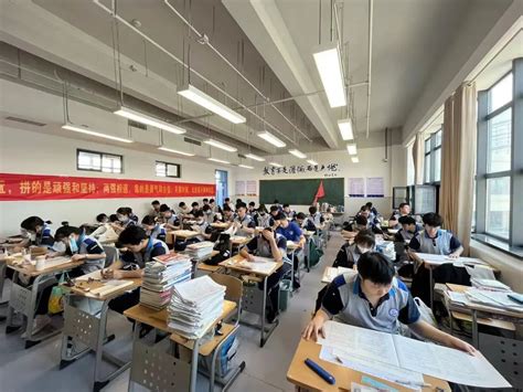 云南新东方补习学校2023年全日制高考复读班好不好