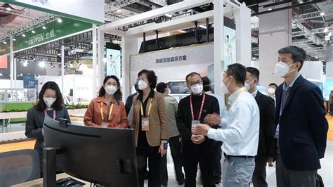 冠捷科技集团精彩亮相第五届中国国际进口博览会，展示全屏视讯新生态！_-泡泡网