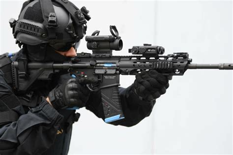 Nach Paris-Terror: Hessens Polizei rüstet mit G38-Sturmgewehren auf