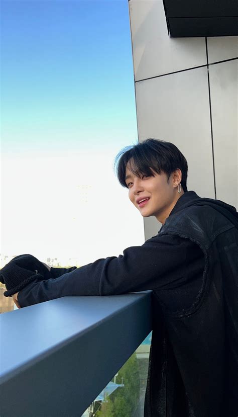 朴志焄ParkJihn图片