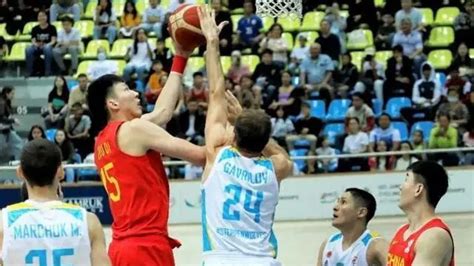 开屏新闻-世预赛中国男篮击败哈萨克斯坦队