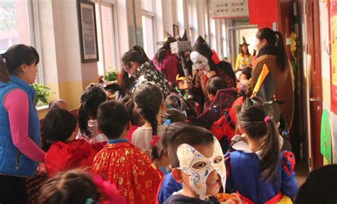 北京王府幼儿园万圣节活动(2)_幼儿园资讯_幼教网