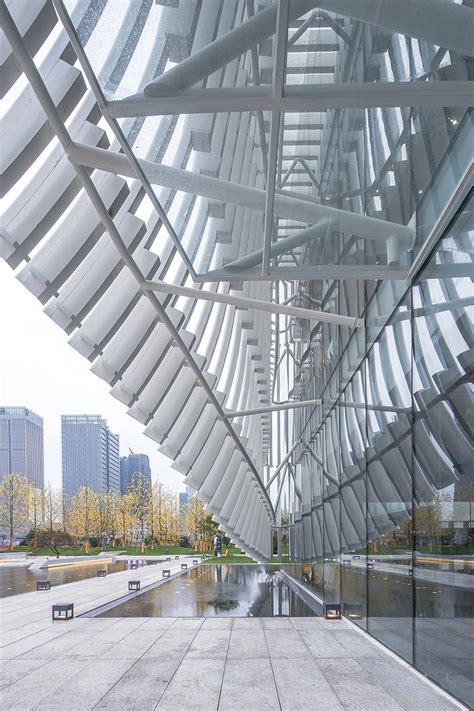 MOC芯城汇展示中心—上海日清建筑设计 | 建筑学院