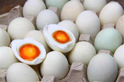 吃鸡蛋会不会导致高血压？高血压患者还能吃鸡蛋吗？医生告诉你_东方养生频道_东方养生