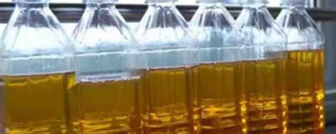 一种通过在轧制油中加微量水提高油品清洁度的方法与流程