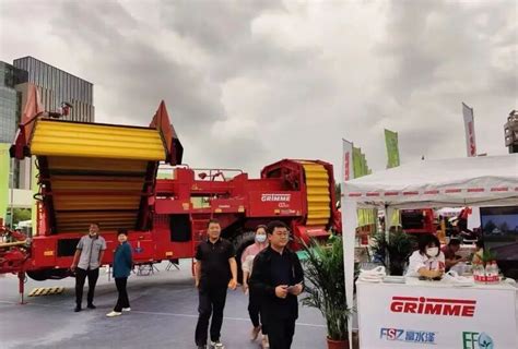 中联重科系列产品内蒙古农机展受青睐 | 农机新闻网