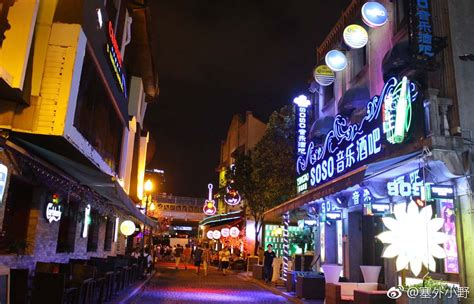 宁波老外滩的夏季夜晚，真是充满无限可能，酒吧街，天主教堂