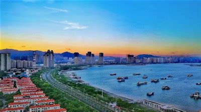 海沧区呼吁市民朋友们遵守排队礼仪 争做文明有礼海沧人 - 今日海沧 - 东南网厦门频道