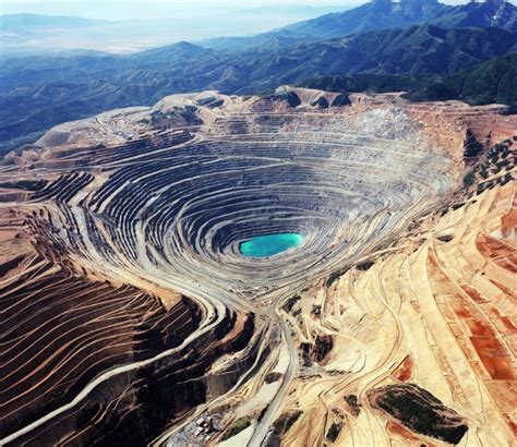 世界上最大的铜矿-智利埃斯科地达铜矿 – 爱朵科学地理网