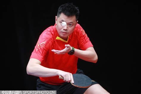 乒乓球奥运模拟赛40岁削球手表现不俗 老将侯英超因为热爱选择 ...