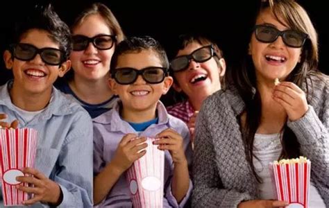 看3D电影为什么要戴3D眼镜_3D电影的原理是什么？_十万个为什么