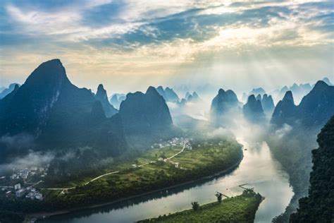 桂林旅游景点推荐-2021桂林旅游必去景点-排名，网红，好玩-去哪儿攻略